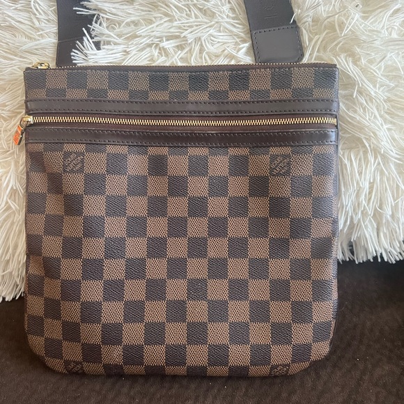 Louis Vuitton Damier Ebene Pochette Bosphore - Picture 3 of 15